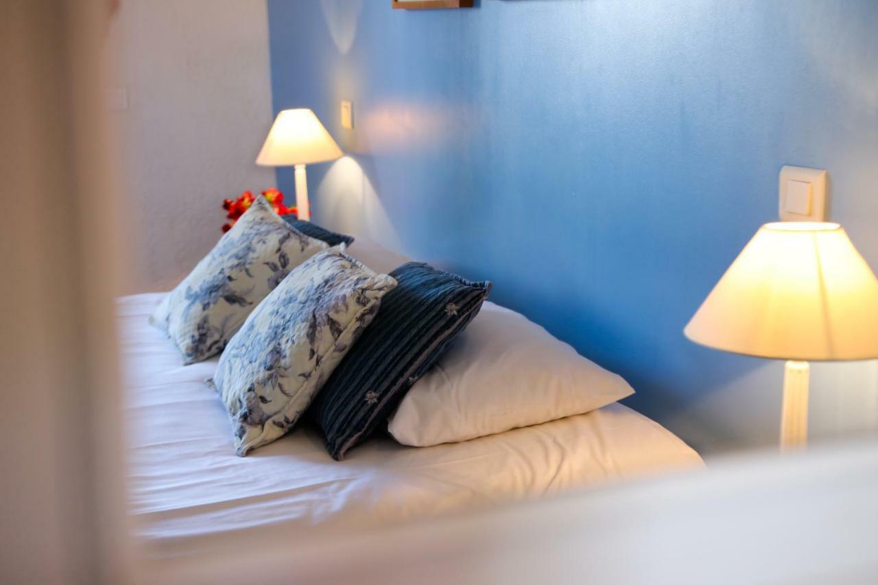 Hotel L'Estirado Des Adrets Les Adrets-de-l'Estérel Esterno foto