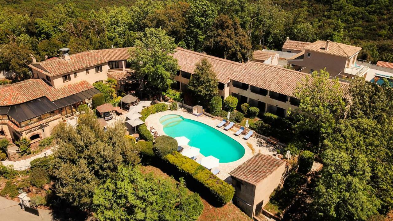 Hotel L'Estirado Des Adrets Les Adrets-de-l'Estérel Esterno foto