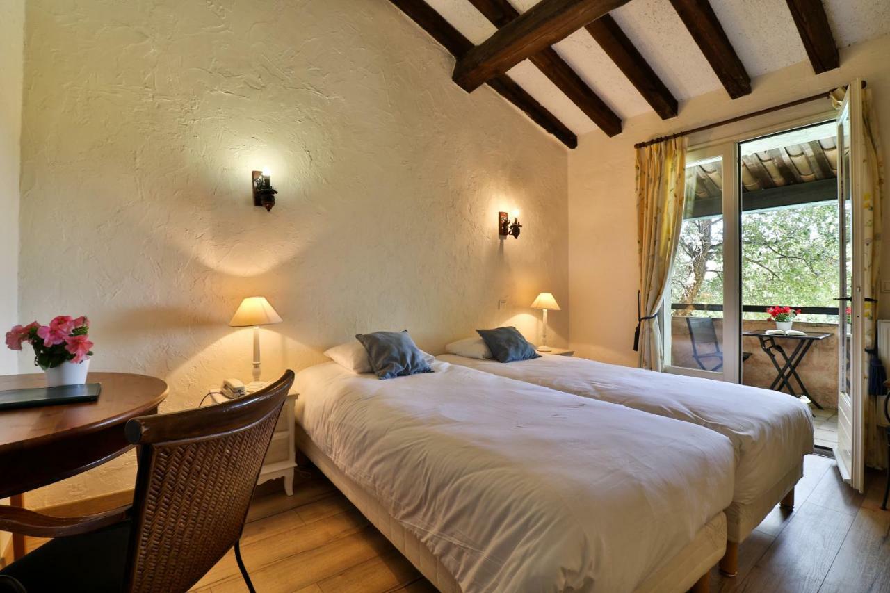 Hotel L'Estirado Des Adrets Les Adrets-de-l'Estérel Esterno foto
